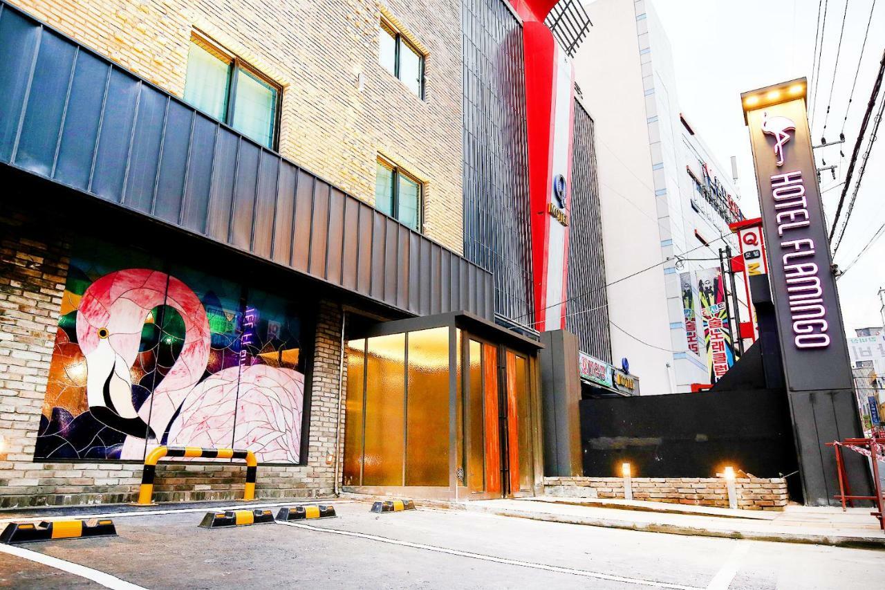 Hotel Flamingo Тэджон Экстерьер фото